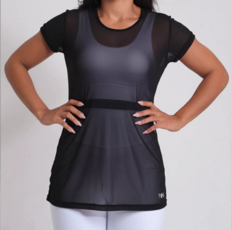 Blusa de tule preta